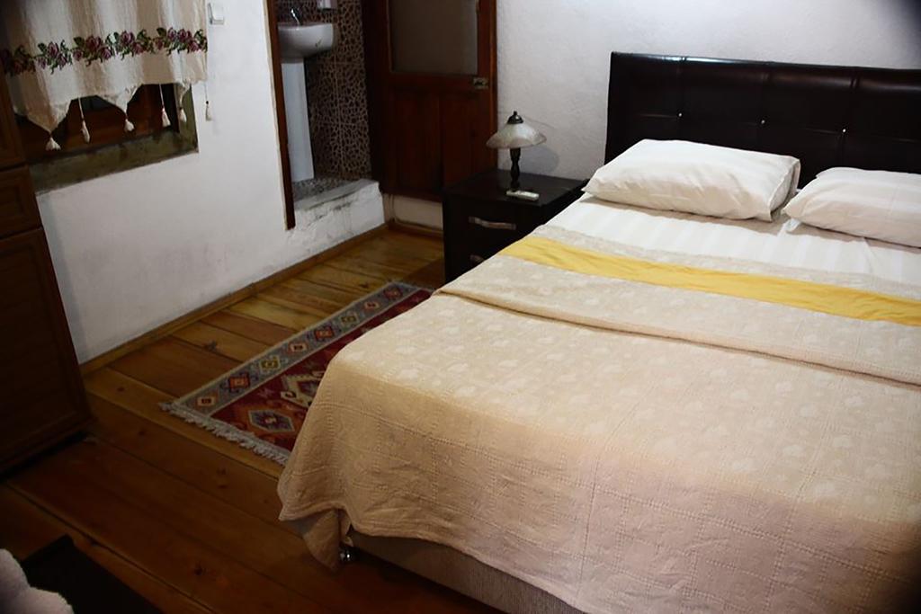 Ayfada Cafe & Pension Ayvalik Quarto foto